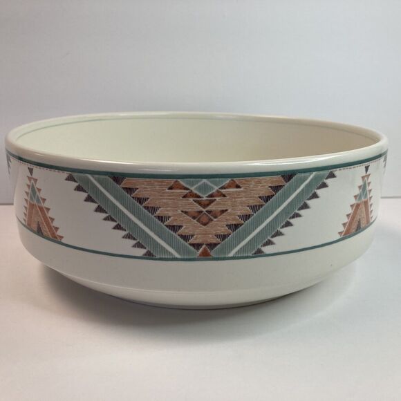 Mikasa Santa Fe Serving Bowl 9 3/8 inch diameter Intaglio CAC24 Stoneware - Picture 2 of 10